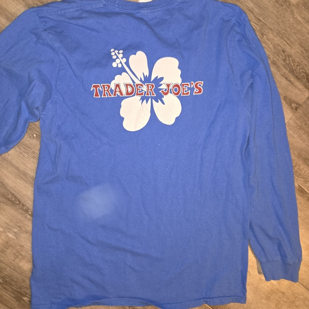 Original‎ Trader Joe's Employee Long Sleeve Heavy T-Shirt Medium Blue Cotton - Picture 4 of 4